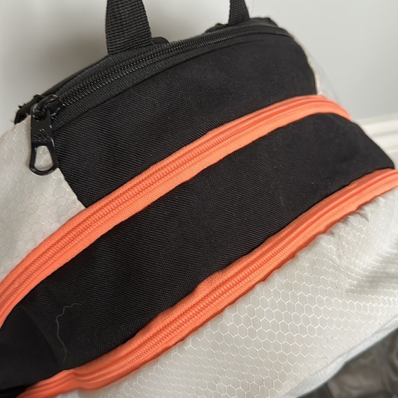 Adidas Backpack - Picture 4 of 5